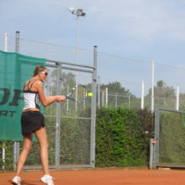 db_Tennisbilder 0891_Tb270x270jpg.png